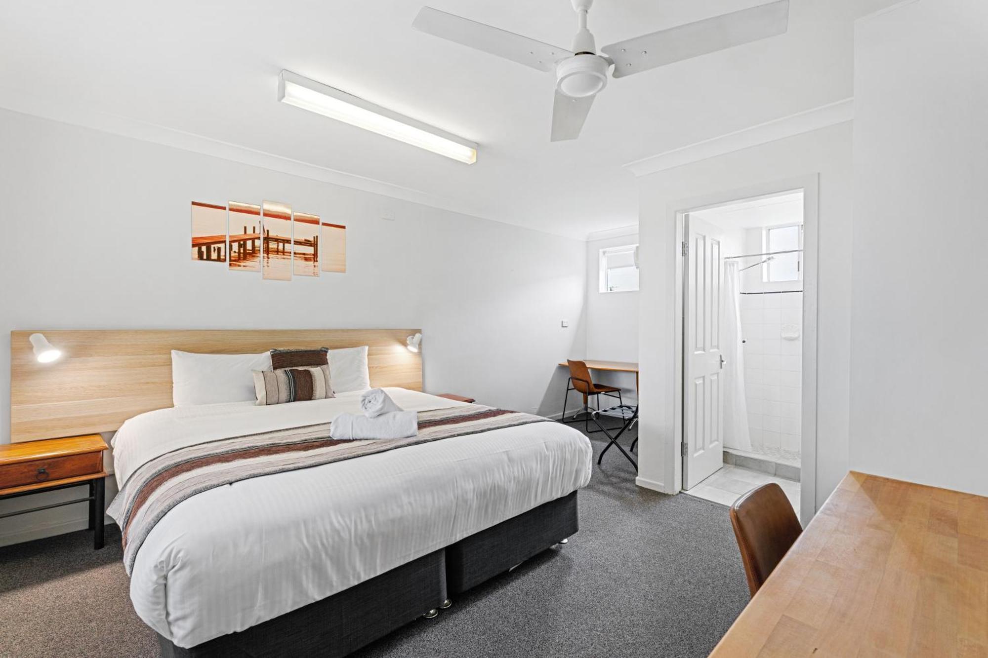 Econo Lodge Chaparral Motel Ballina Esterno foto