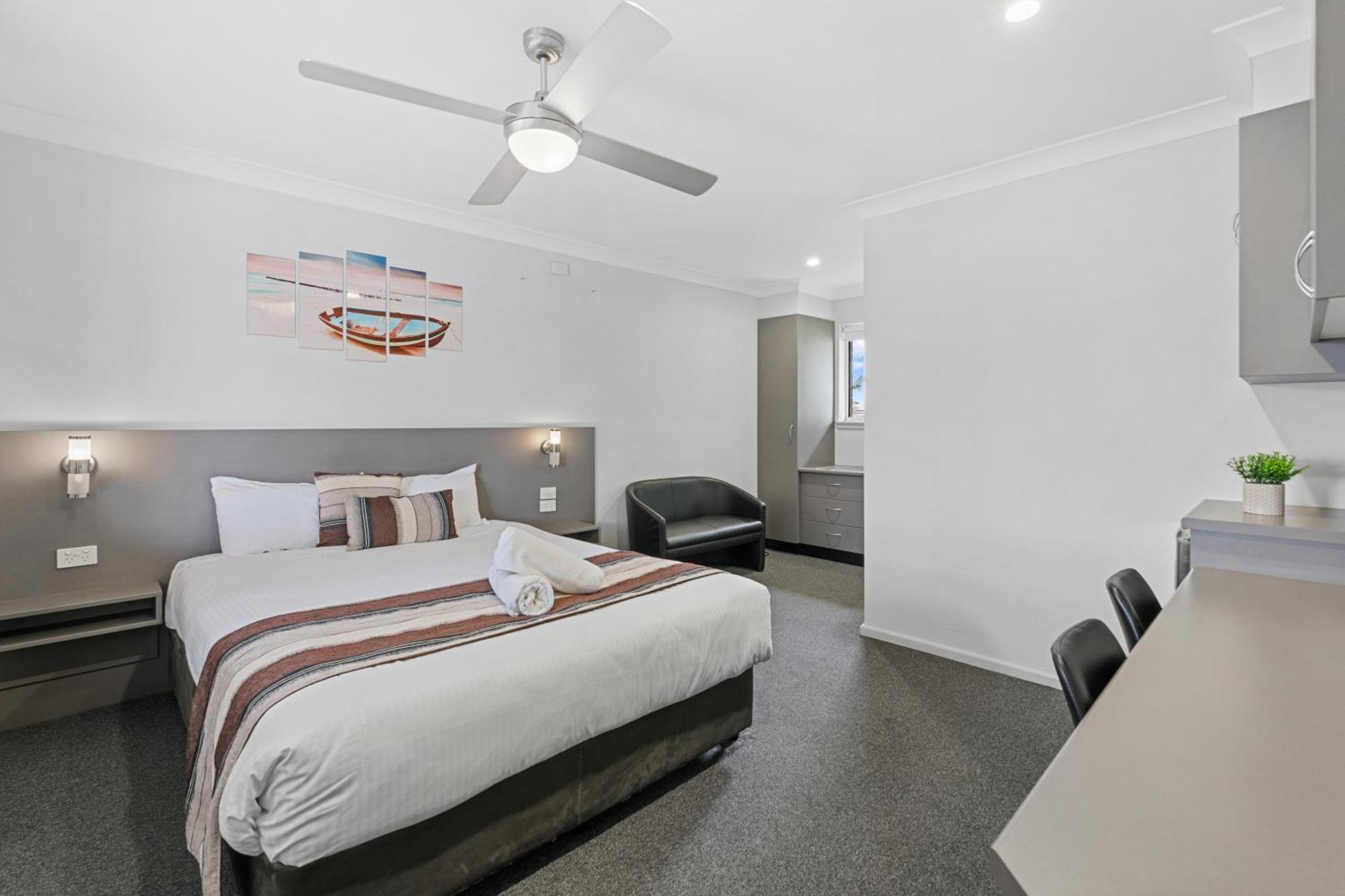 Econo Lodge Chaparral Motel Ballina Esterno foto