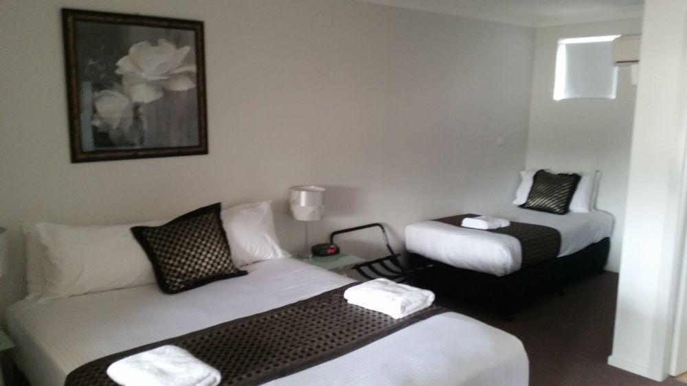 Econo Lodge Chaparral Motel Ballina Esterno foto