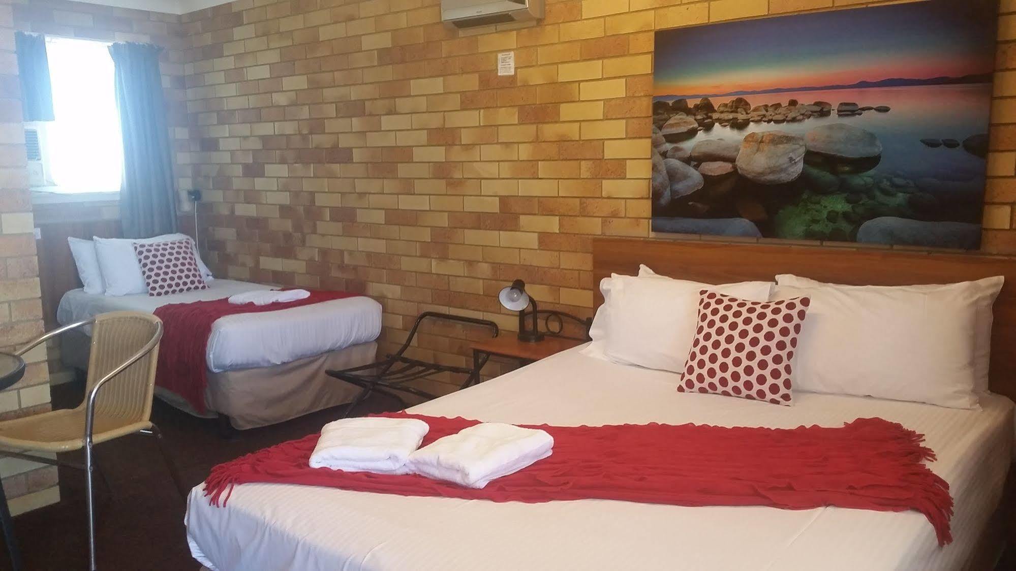 Econo Lodge Chaparral Motel Ballina Esterno foto