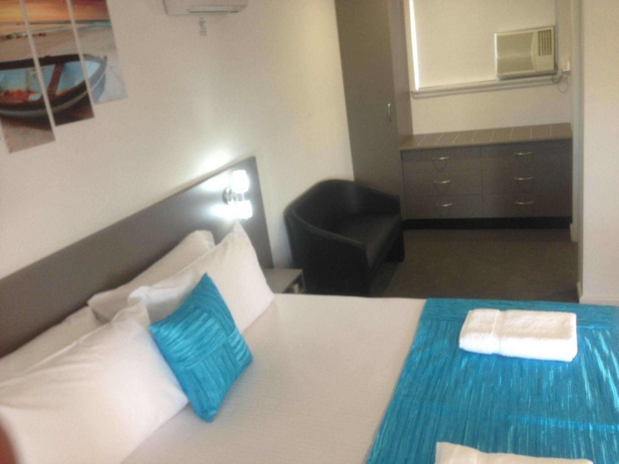 Econo Lodge Chaparral Motel Ballina Esterno foto