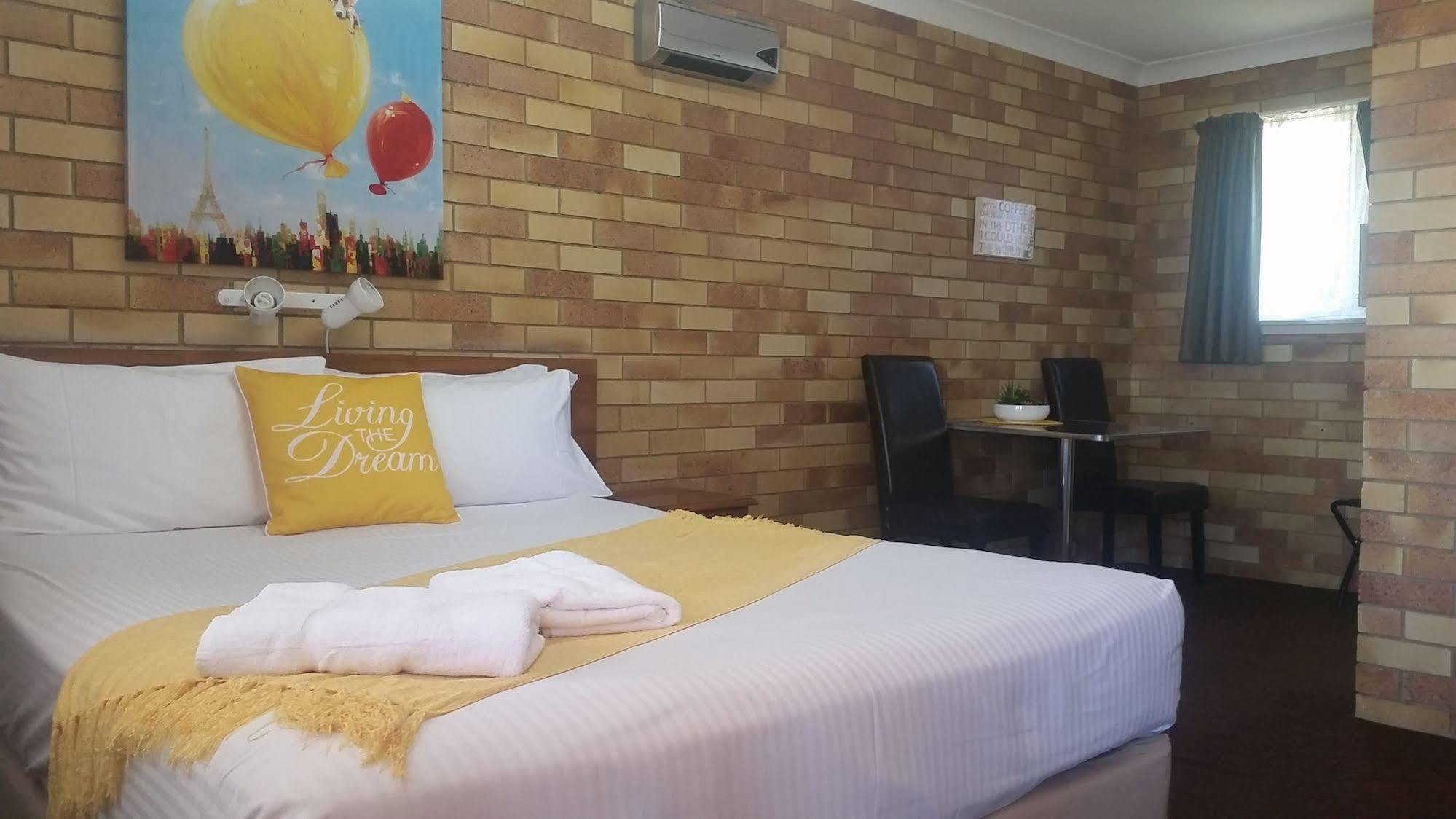 Econo Lodge Chaparral Motel Ballina Esterno foto
