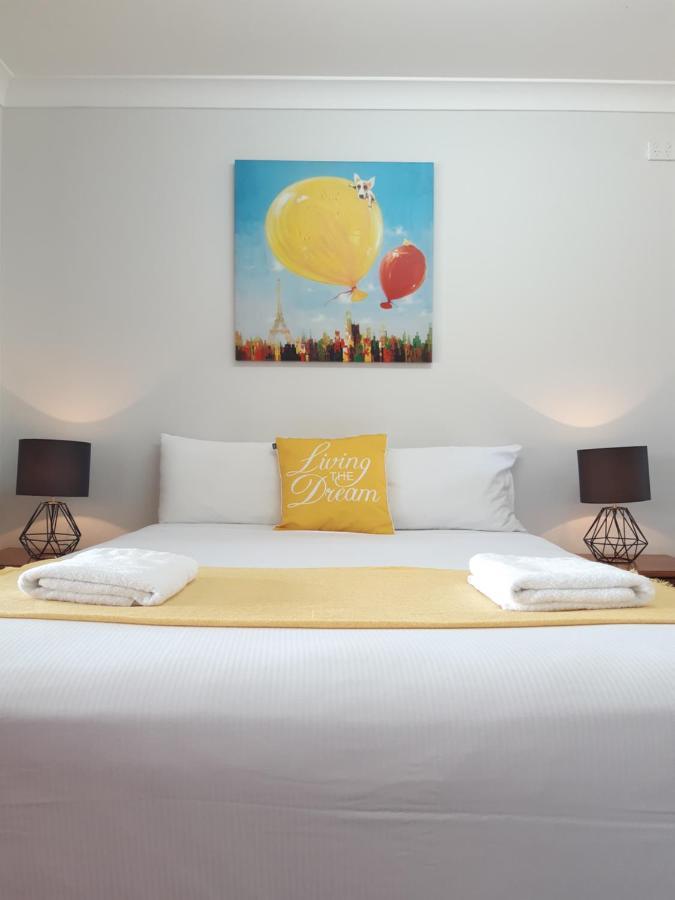 Econo Lodge Chaparral Motel Ballina Esterno foto