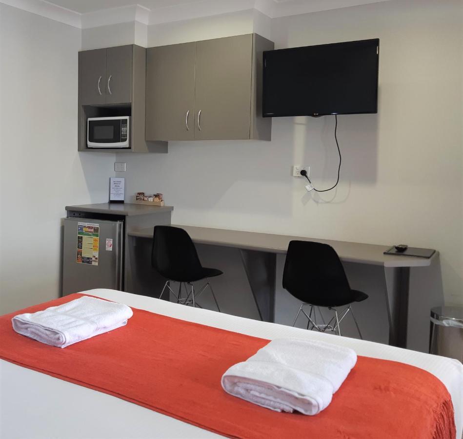 Econo Lodge Chaparral Motel Ballina Esterno foto